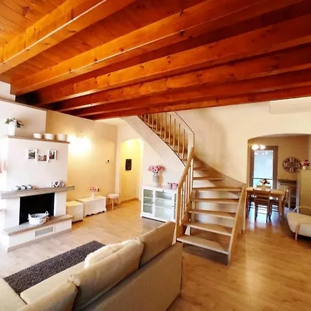 Villa Elisa 4 *